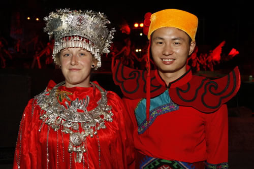 Ukrainian Teacher Takes Part “Tujia-style Wedding” in Zhangjiajie Ukrainian Teacher Takes Part “Tujia-style Wedding” in Zhangjiajie